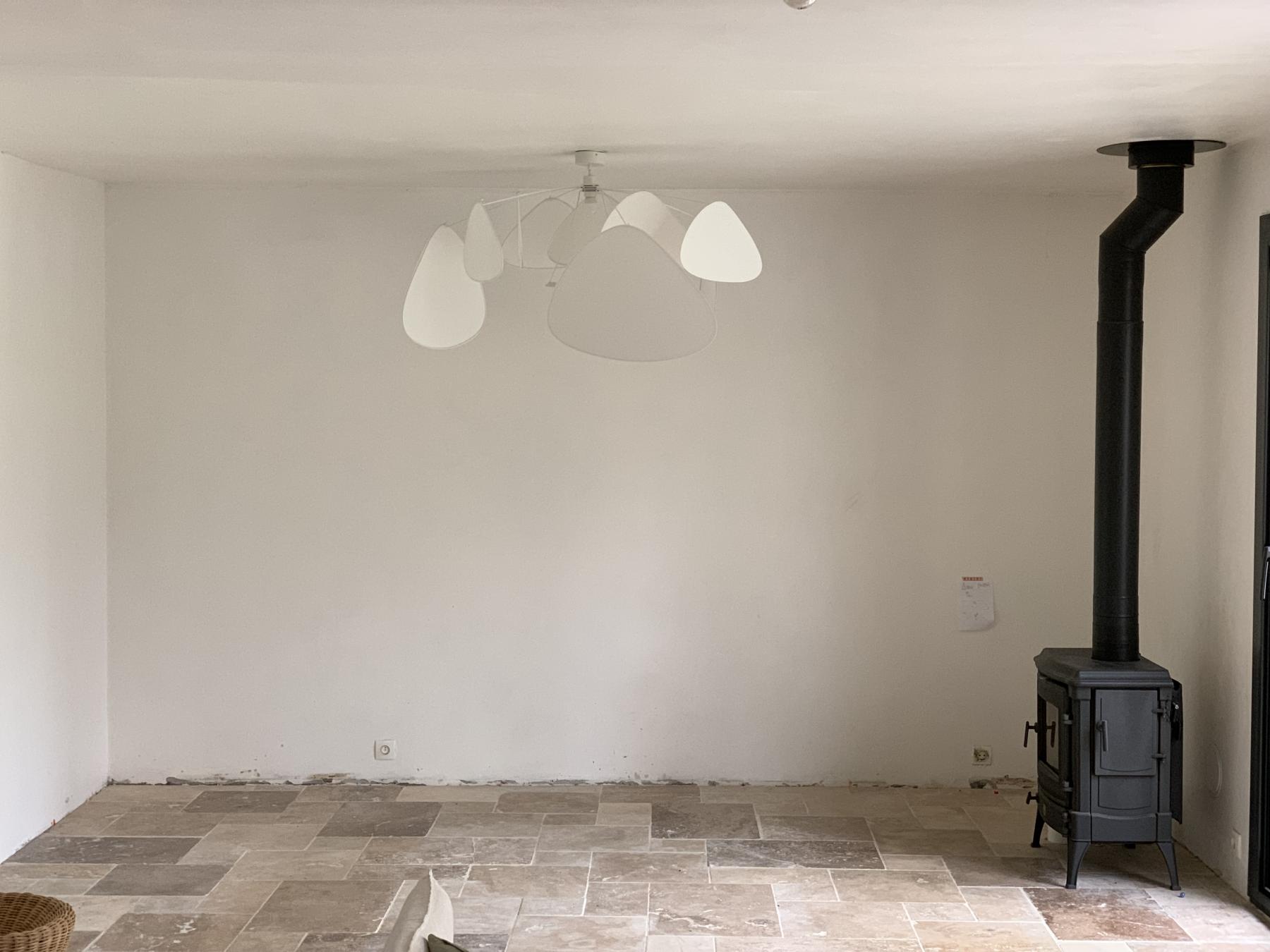 La pièce est vide avant la réalisation d'installer les éléments dessinés par Jérôme Barrier. 